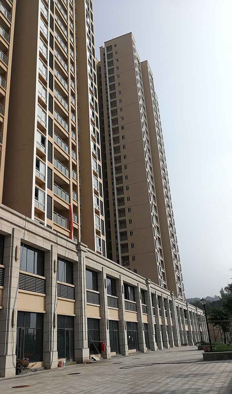 ���̰���